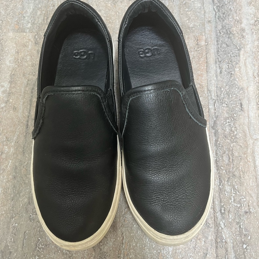 UGG Black Loafers Slip-Ons with Smooth Leather